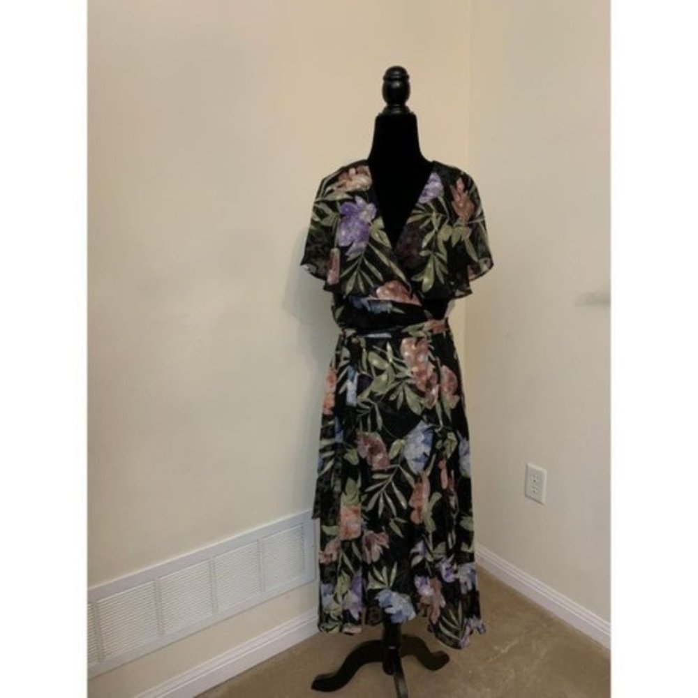 Gabby Skye Black Floral Faux-Wrap Midi Dress - Picture 8 of 11